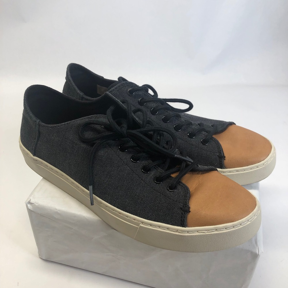 TOMS Men's Navy Canvas Carlson Sneaker Tan Leather Toe Cap Size 10.5‎